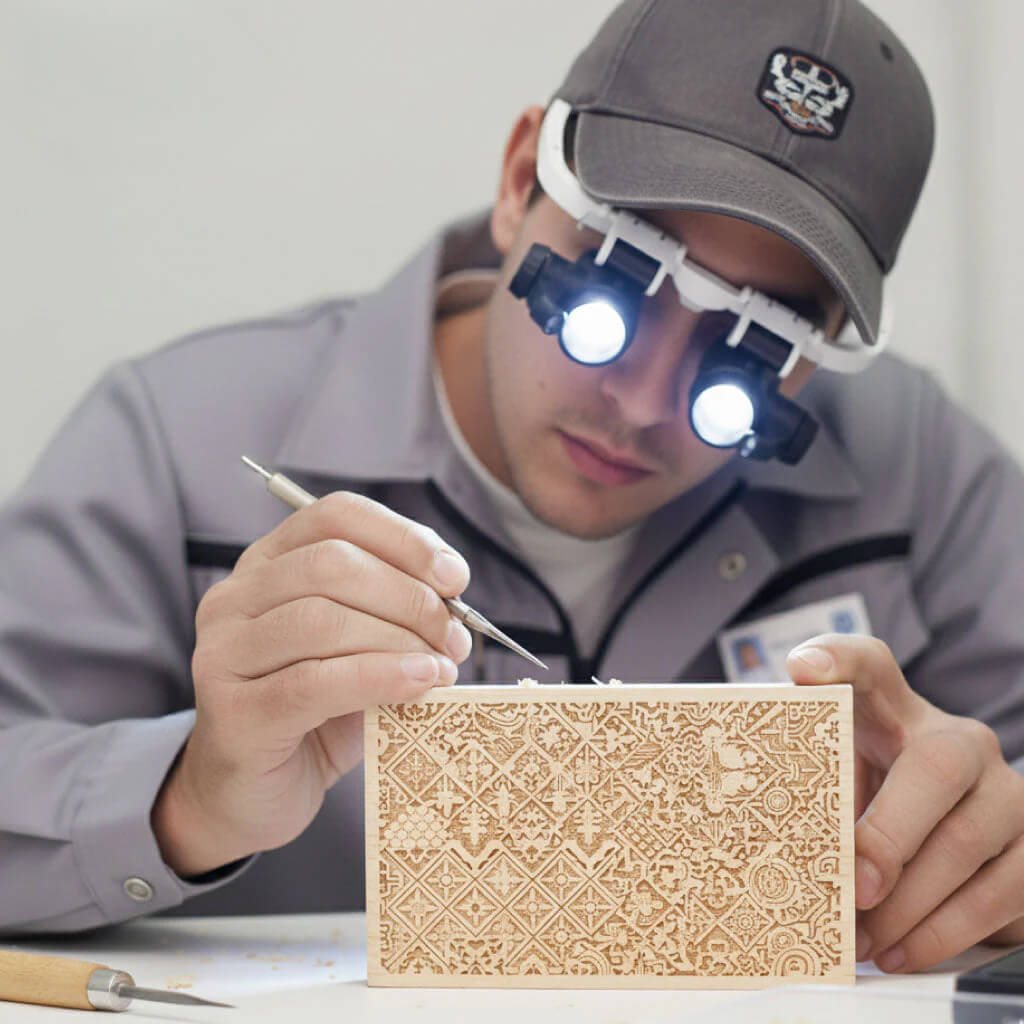 Lupas Profesionales con LED – Visión Precisa para Trabajos de Detalle